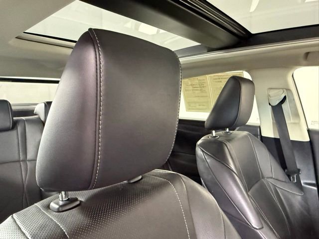 Used 2023 Lexus ES 350 Luxury w/ Accessory Package (Z1) image 36