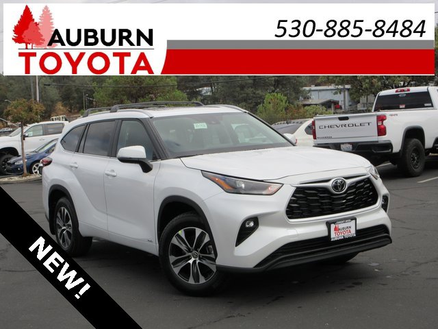 New 2025 Toyota Highlander XLE