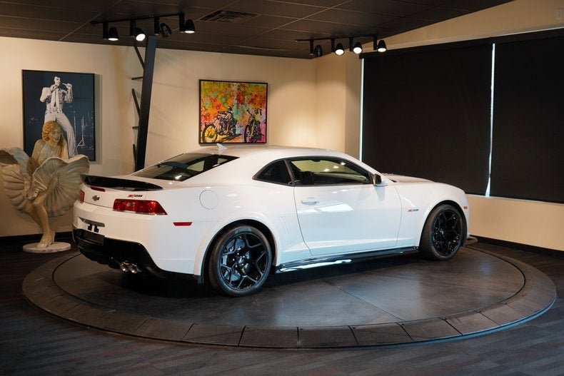 Used 2014 Chevrolet Camaro Z/28 RWD image 11