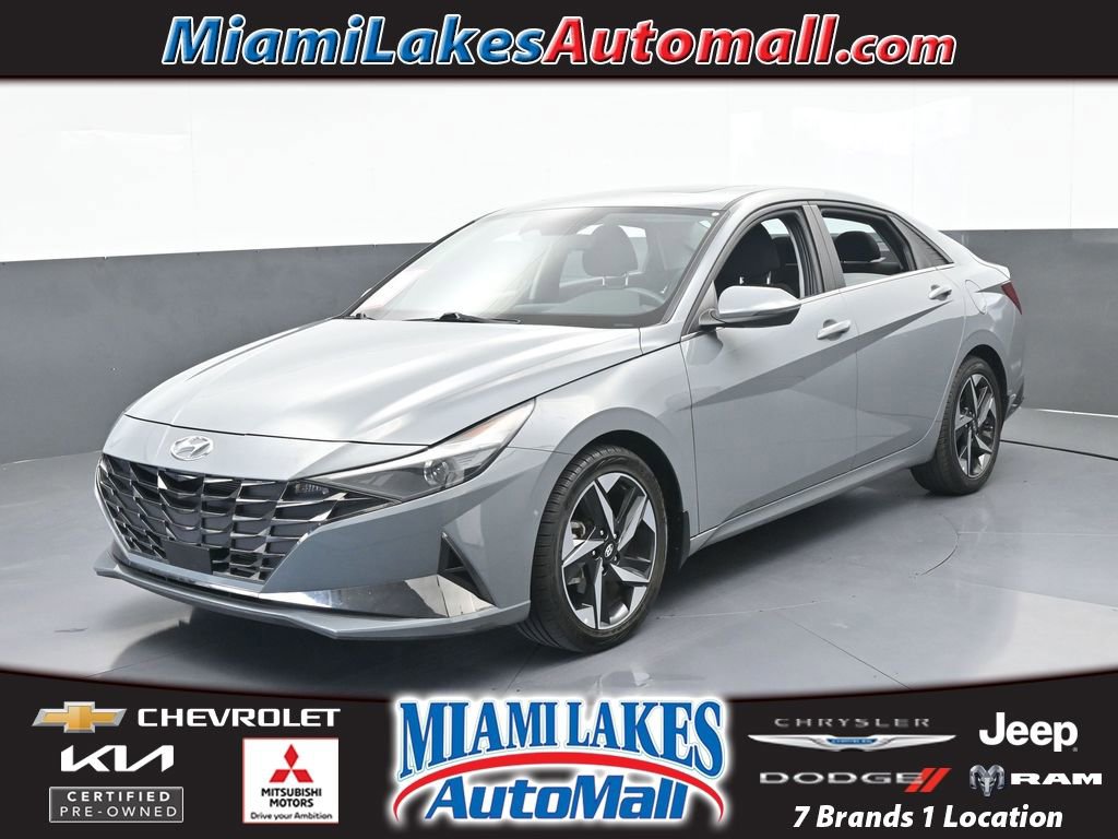 Used 2022 Hyundai Elantra SEL w/ Convenience + Premium Package FWD image 1