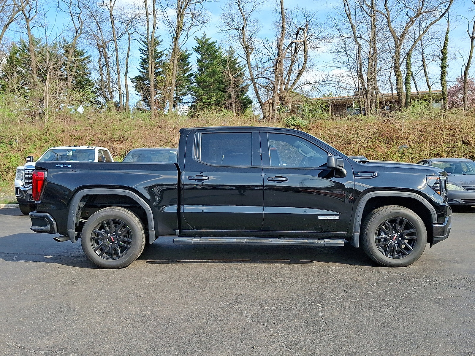 Used 2024 GMC Sierra 1500 Elevation image 7