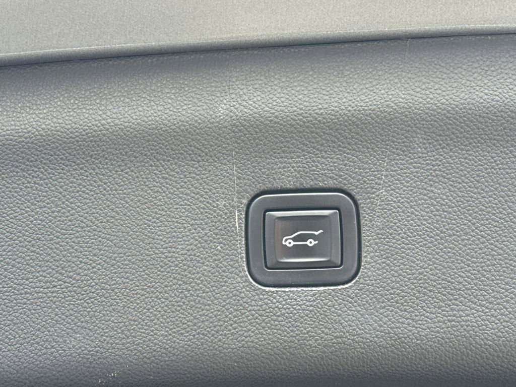 Certified 2023 Buick Enclave Essence w/ Experience Buick Package image 36