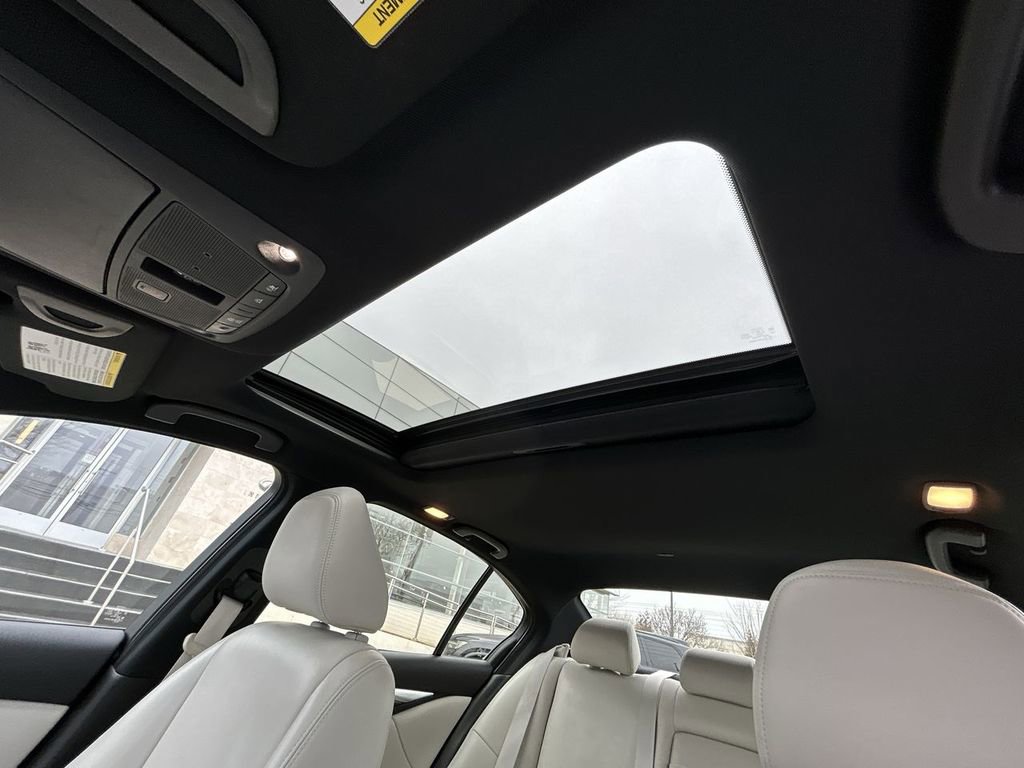 Certified 2023 INFINITI Q50 Sensory image 24