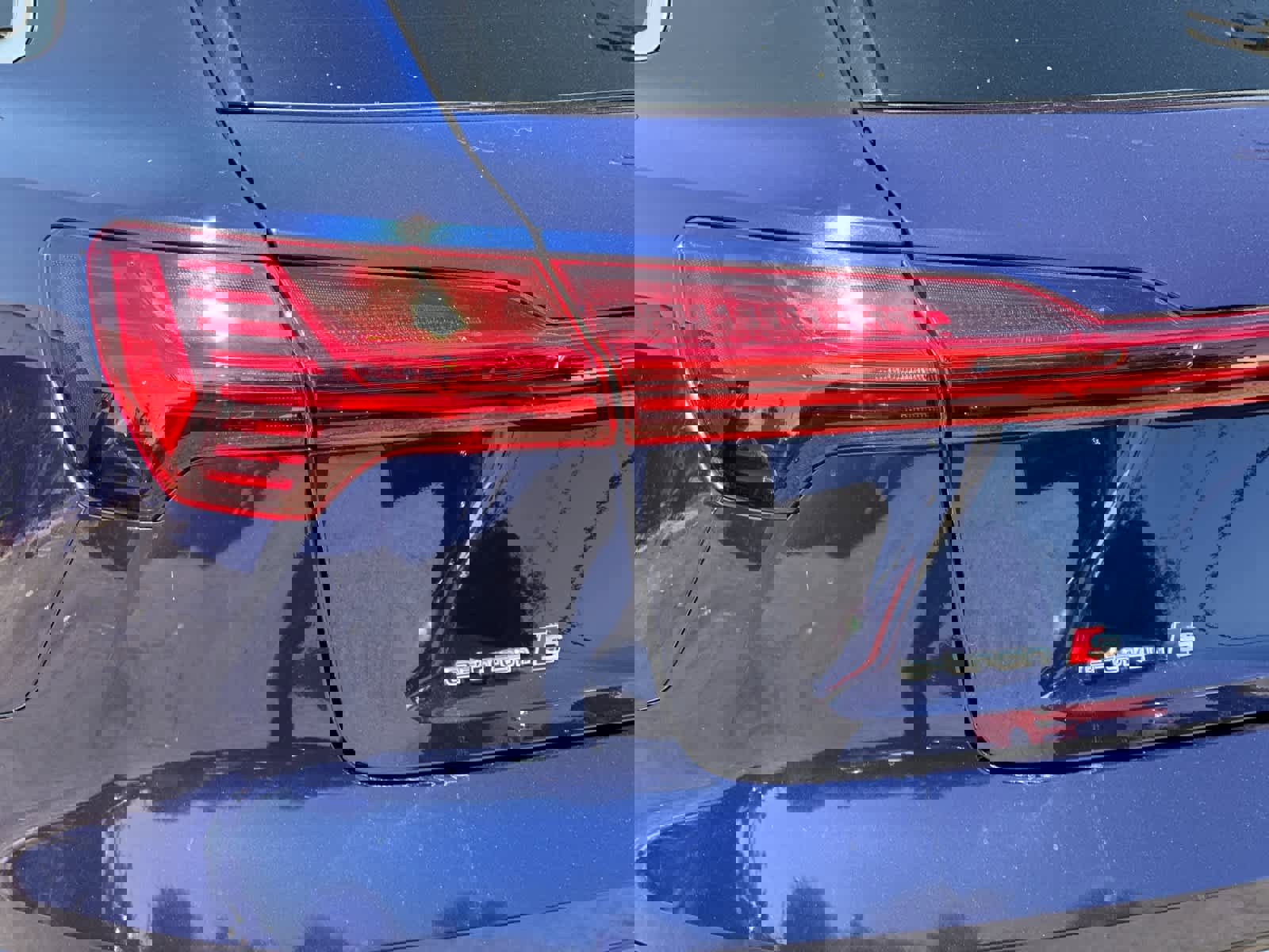 Used 2022 Audi e-tron S Premium Plus image 28