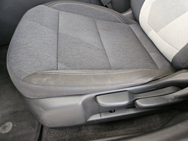 Used 2024 Chevrolet Trax LS FWD image 30