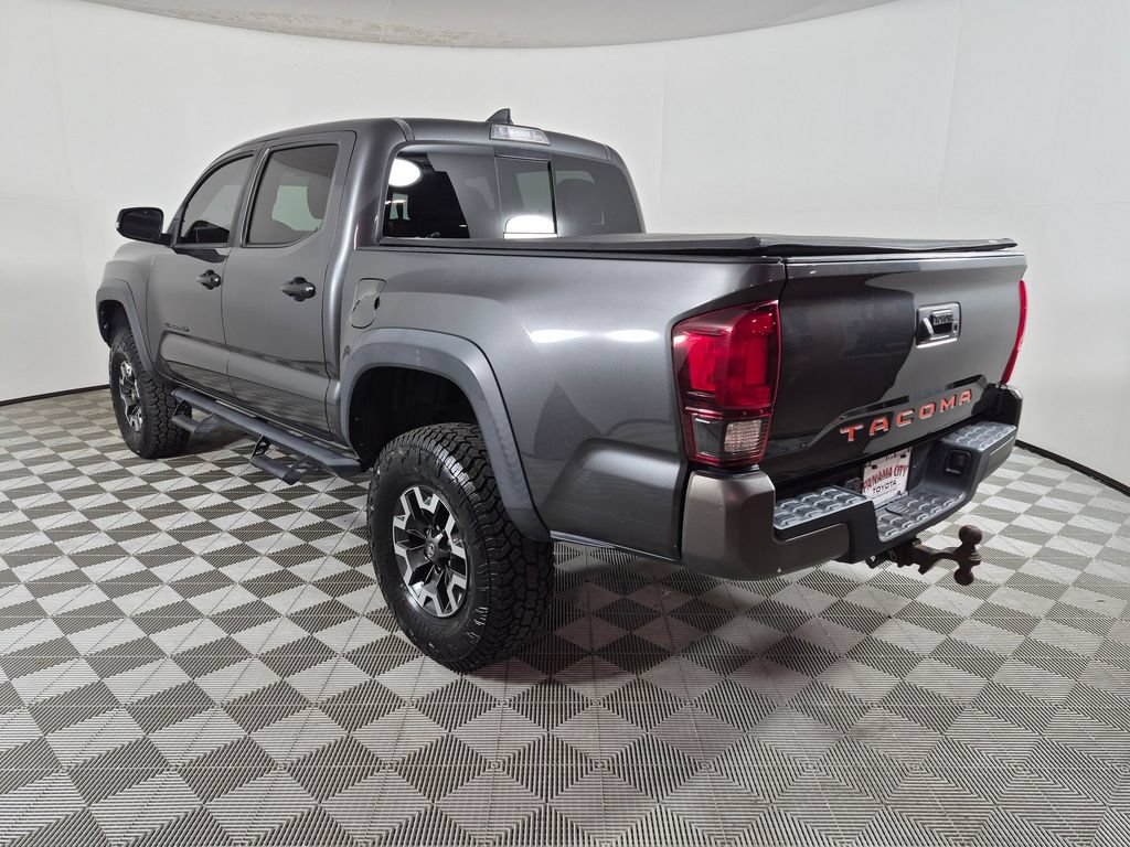 Used 2019 Toyota Tacoma TRD Off-Road AWD/4WD image 5