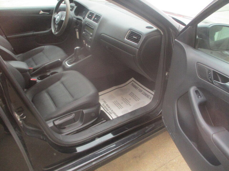 Used 2011 Volkswagen Jetta SE image 19