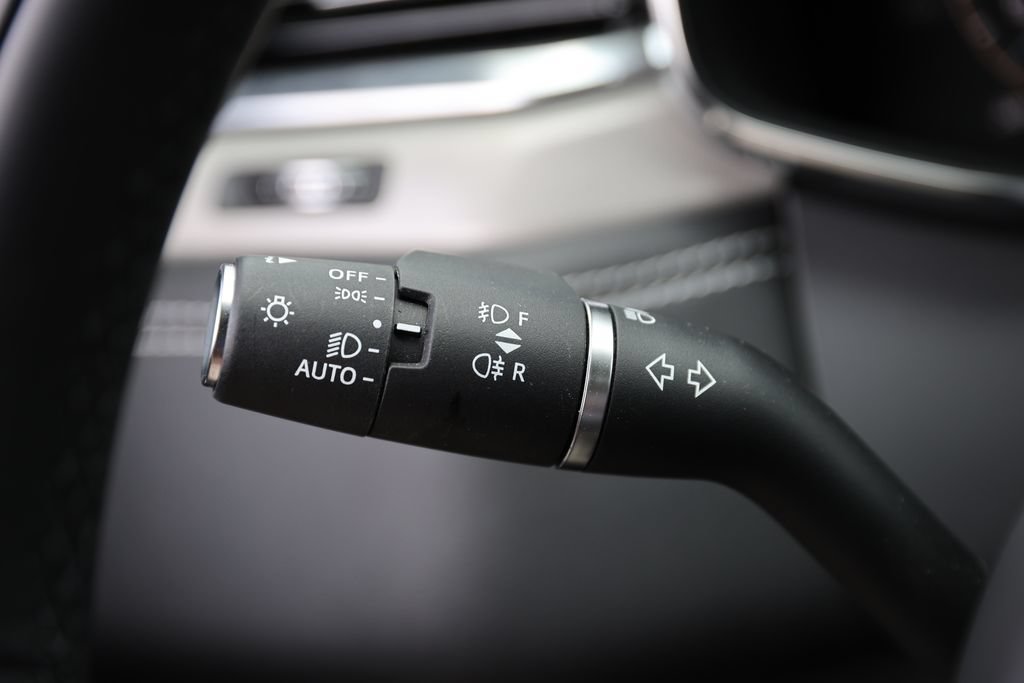 Certified 2026 Jaguar F-PACE R-Dynamic S AWD/4WD image 23