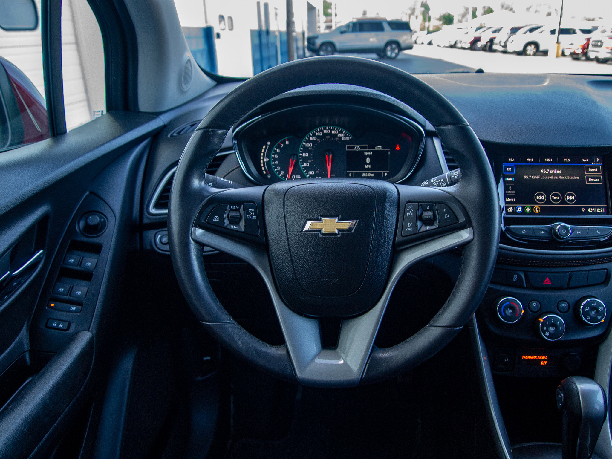 Used 2021 Chevrolet Trax LT w/ Sport Edition FWD image 21