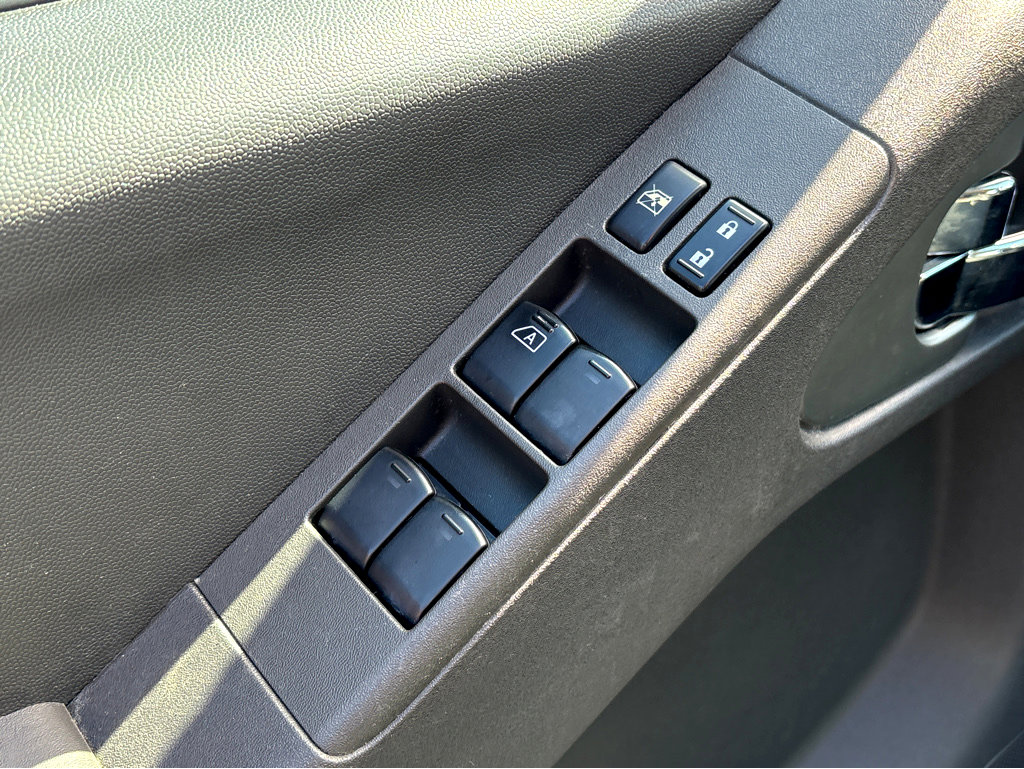 Used 2018 Nissan Frontier PRO-4X image 21