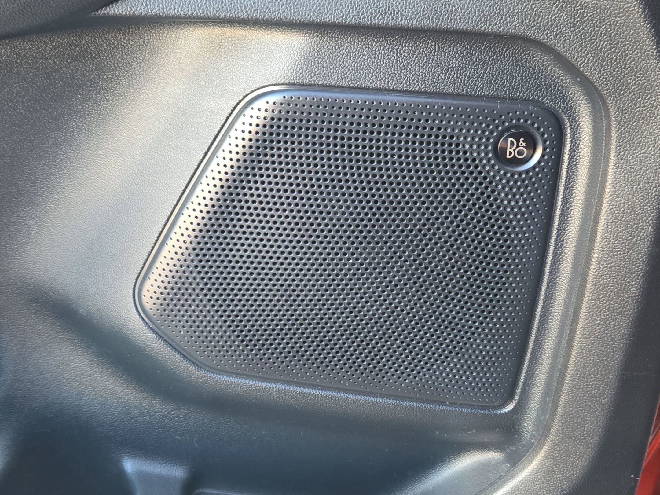 Used 2020 Ford Escape Titanium image 21