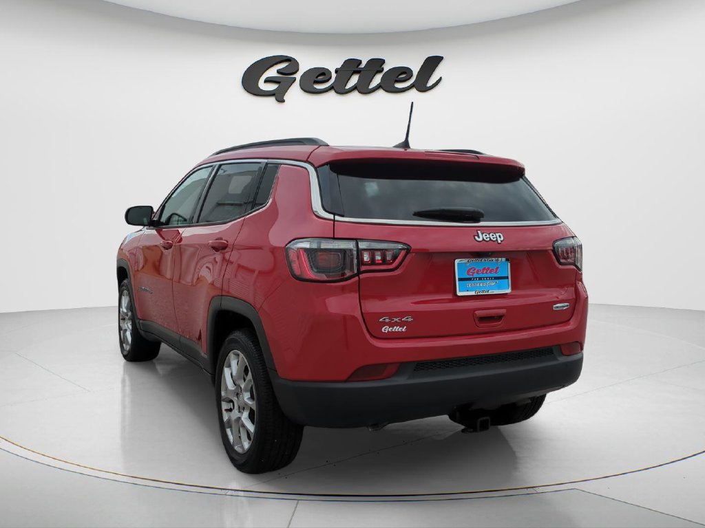Used 2023 Jeep Compass Latitude AWD/4WD image 7