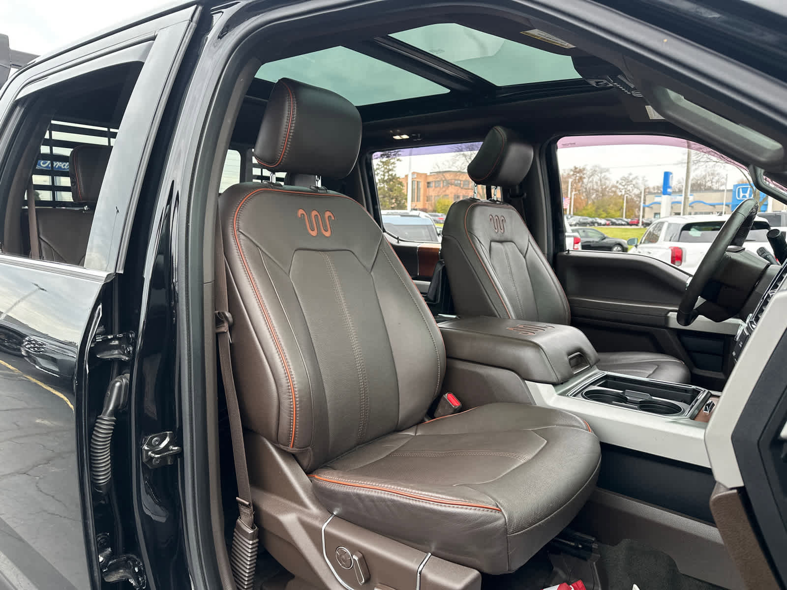 Used 2017 Ford F250 King Ranch w/ King Ranch Ultimate Package image 33