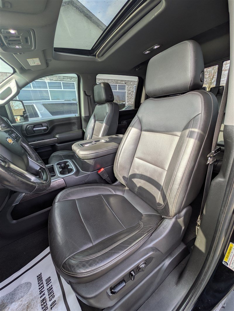 Used 2020 Chevrolet Silverado 2500 LTZ w/ LTZ Plus Package AWD/4WD image 18