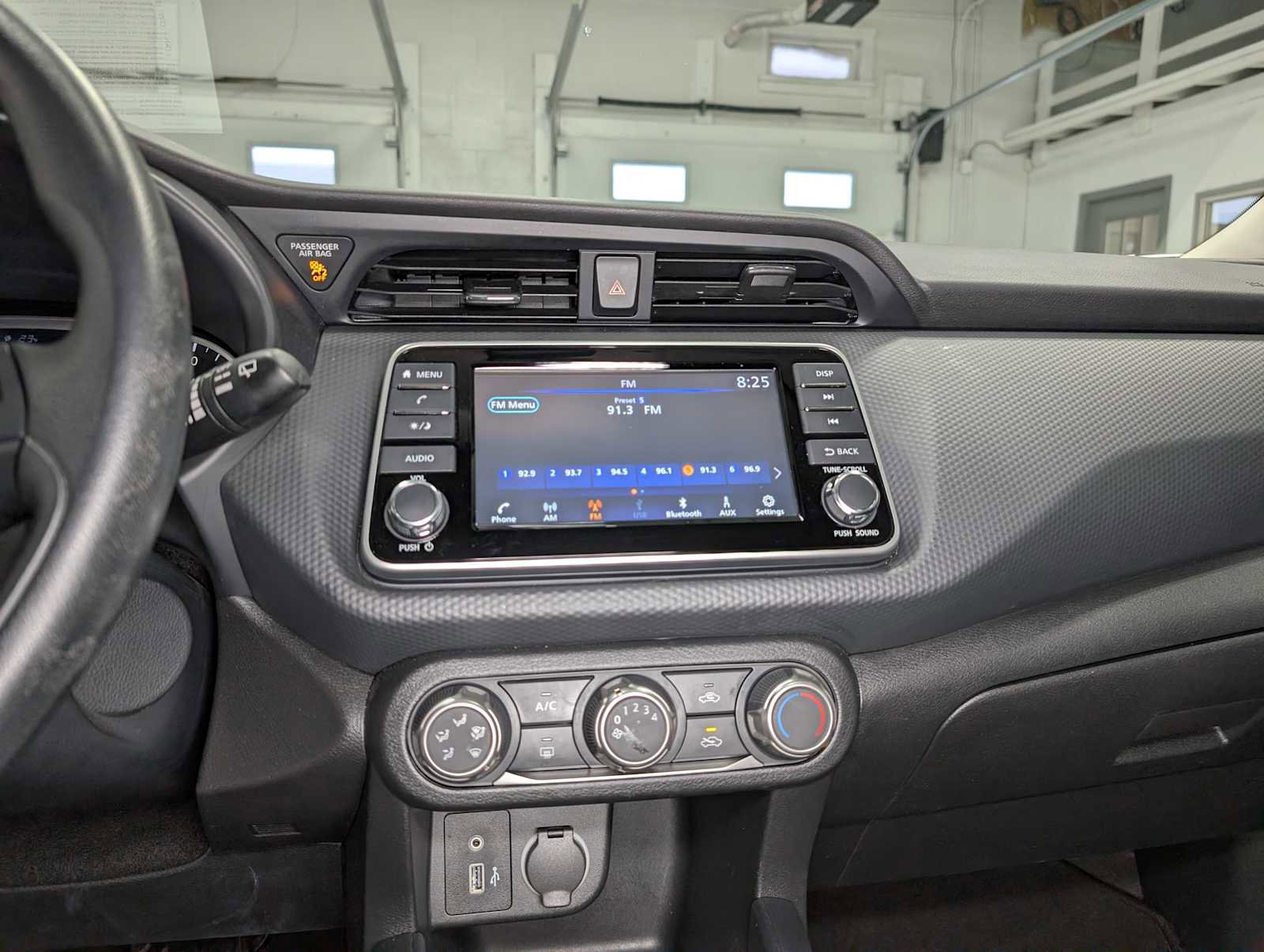 Used 2023 Nissan Kicks S image 30