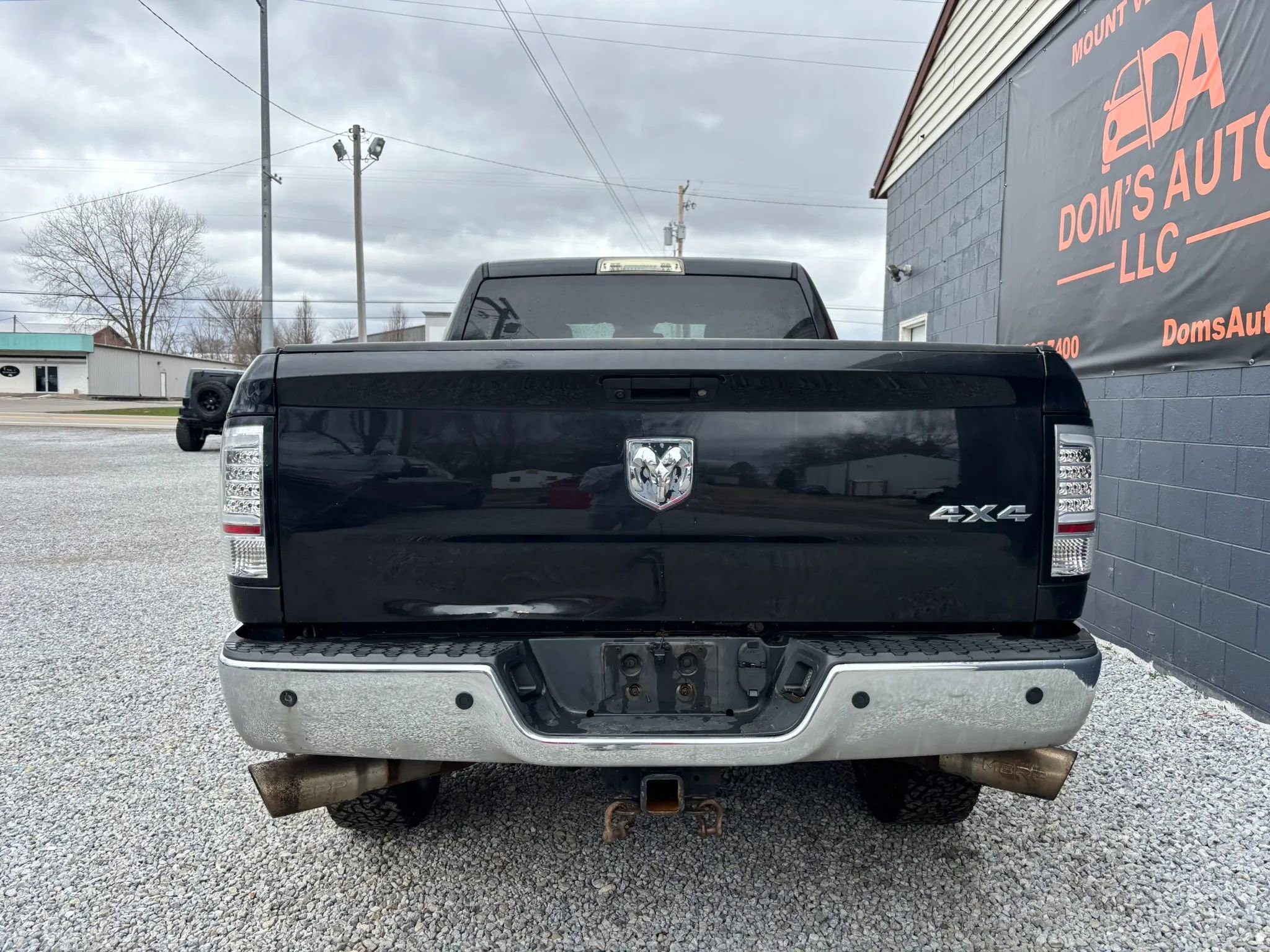 Used 2018 RAM 3500 Tradesman w/ Chrome Appearance Group image 4