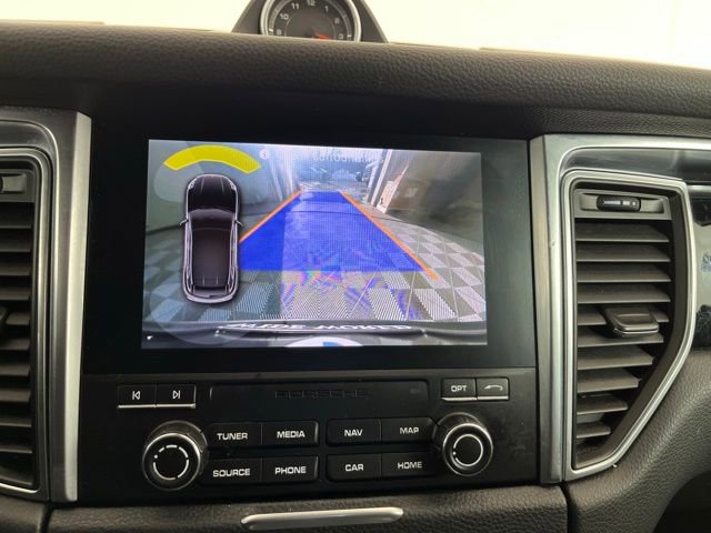 Used 2018 Porsche Macan S image 17