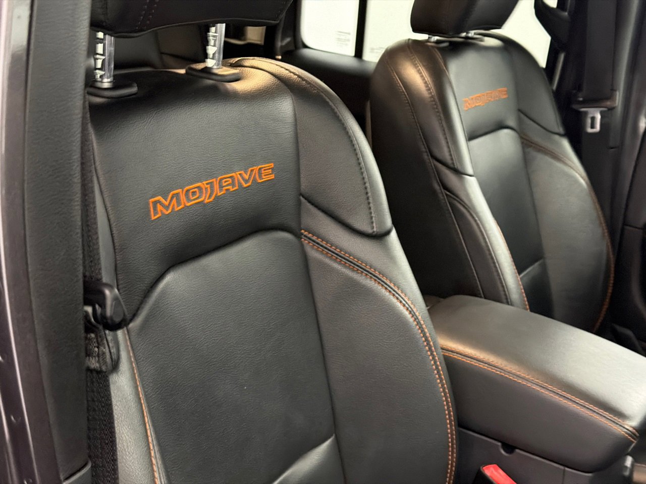 Used 2021 Jeep Gladiator Mojave image 11