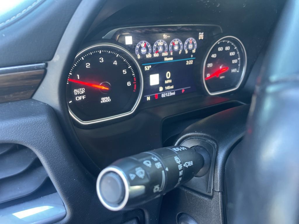 Used 2021 Chevrolet Suburban Premier w/ Premium Package image 16