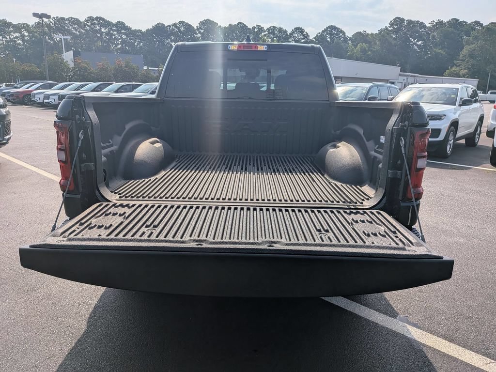 New 2026 RAM 1500 Express AWD/4WD image 24