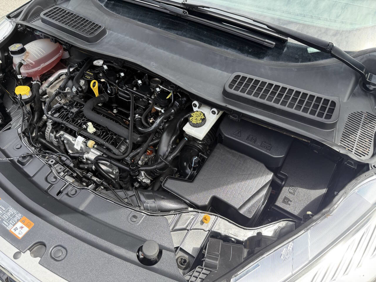 Used 2019 Ford Escape SEL image 27