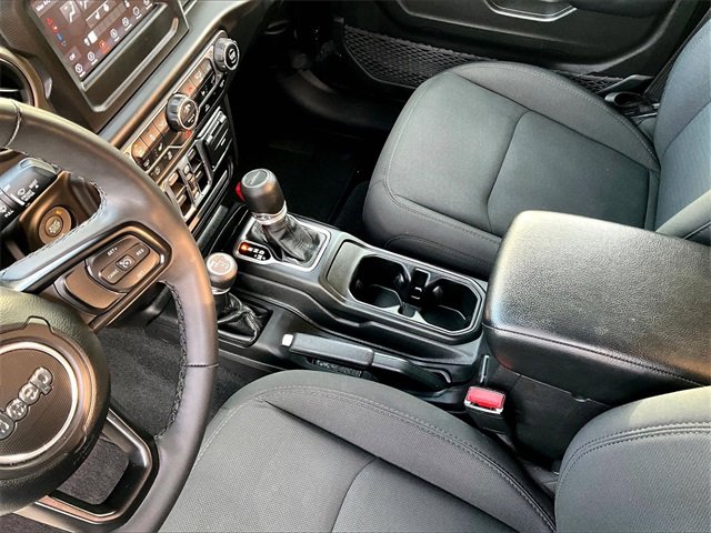 Used 2023 Jeep Gladiator Sport image 15