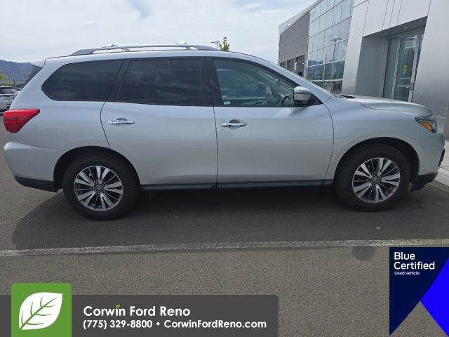 Used 2019 Nissan Pathfinder SL AWD/4WD image 4