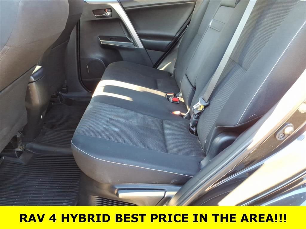 Used 2018 Toyota RAV4 XLE w/ Convenience Package image 12