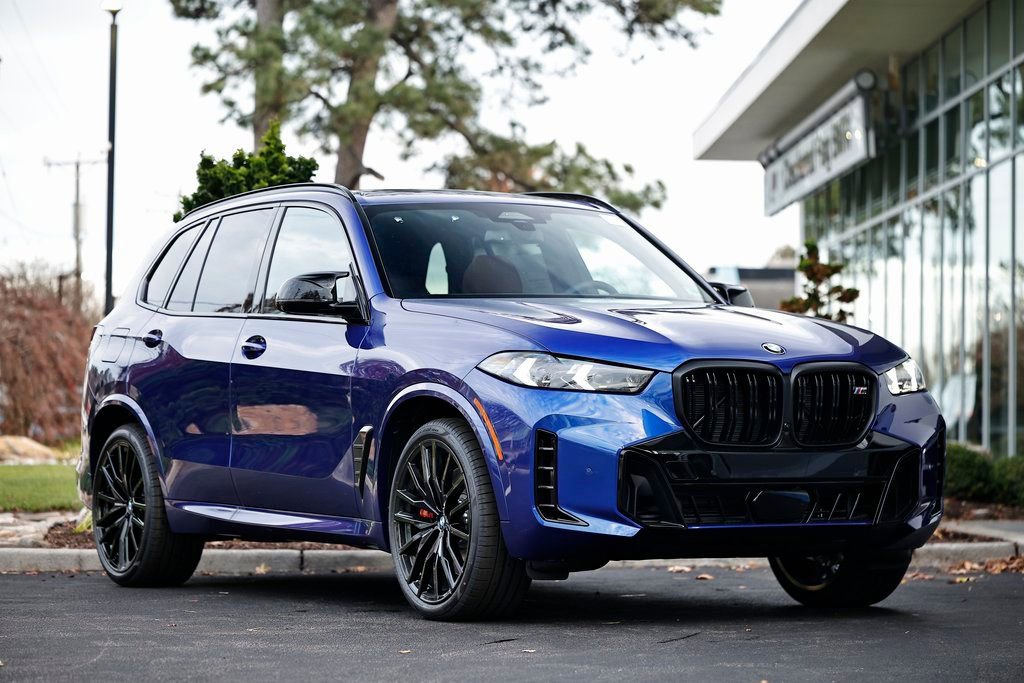 New 2026 BMW X5 M60i w/ Climate Comfort Package image 1