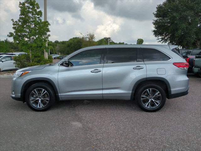 Certified 2017 Toyota Highlander LE FWD image 3
