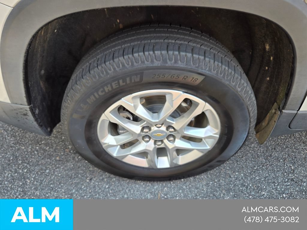 Used 2020 Chevrolet Traverse LT FWD image 15