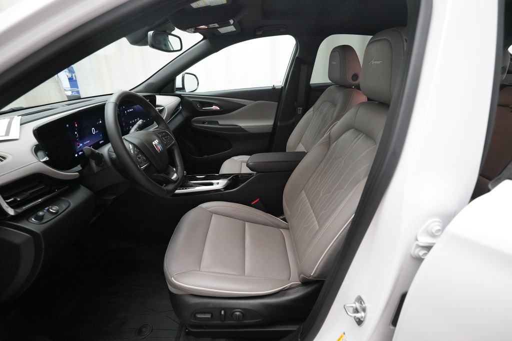 Used 2025 Buick Envista Avenir FWD image 7