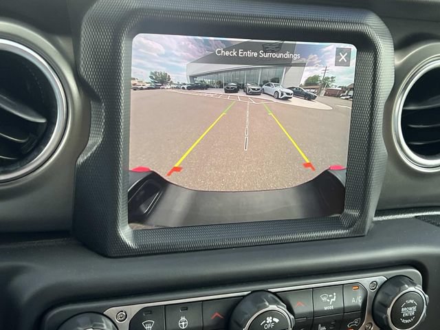 Used 2023 Jeep Gladiator Rubicon w/ Cold Weather Group AWD/4WD image 20