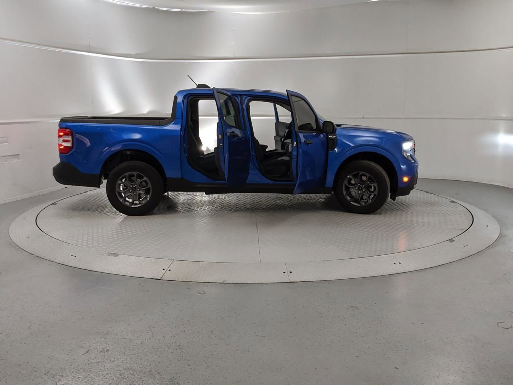 New 2025 Ford Maverick XLT w/ XLT Luxury Package AWD/4WD image 8