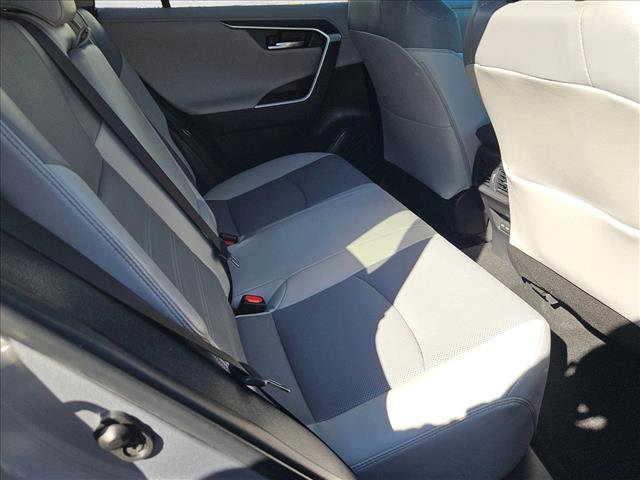 Used 2022 Toyota RAV4 Limited image 20