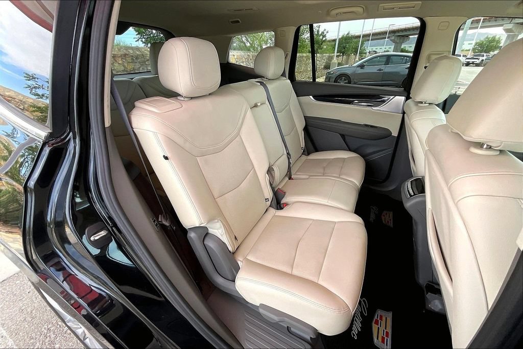 Used 2024 Cadillac XT6 Premium Luxury FWD image 27