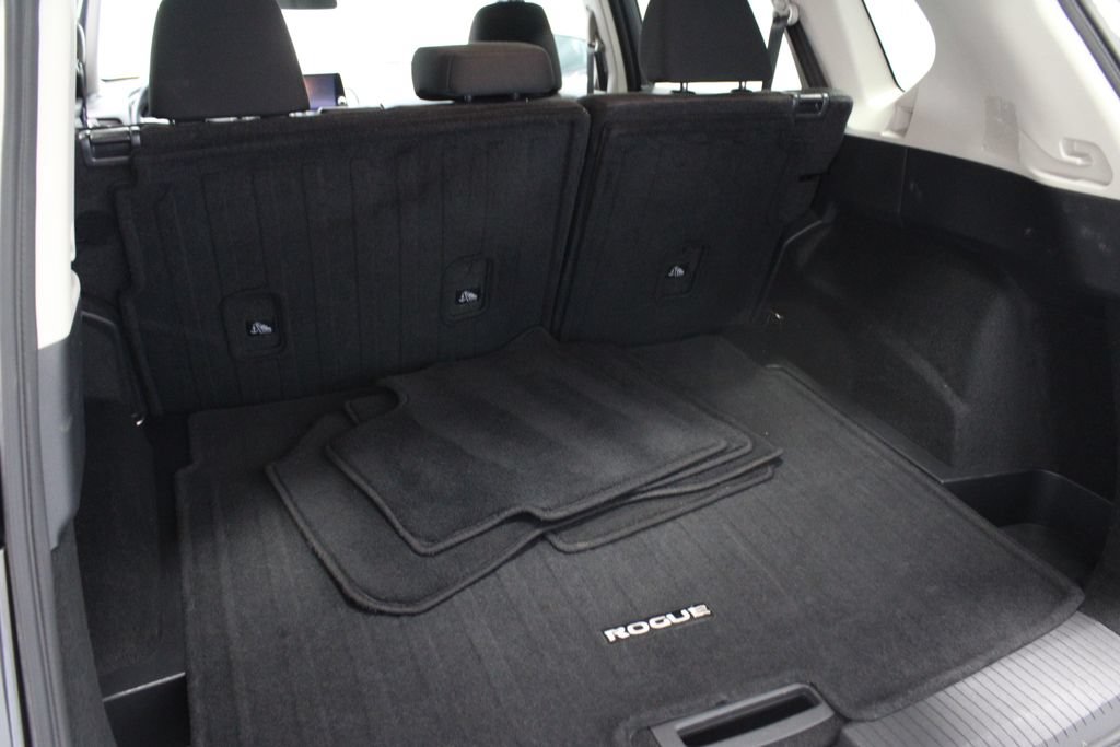 Certified 2024 Nissan Rogue SV AWD/4WD image 17