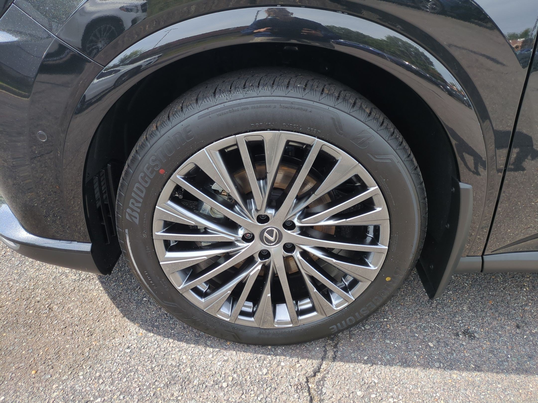 Used 2025 Lexus RX 450h AWD w/ Convenience Package image 10