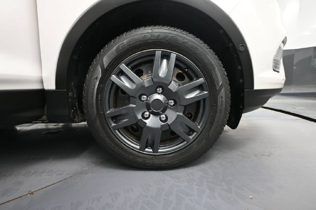 Used 2018 Ford Escape Titanium AWD/4WD image 11