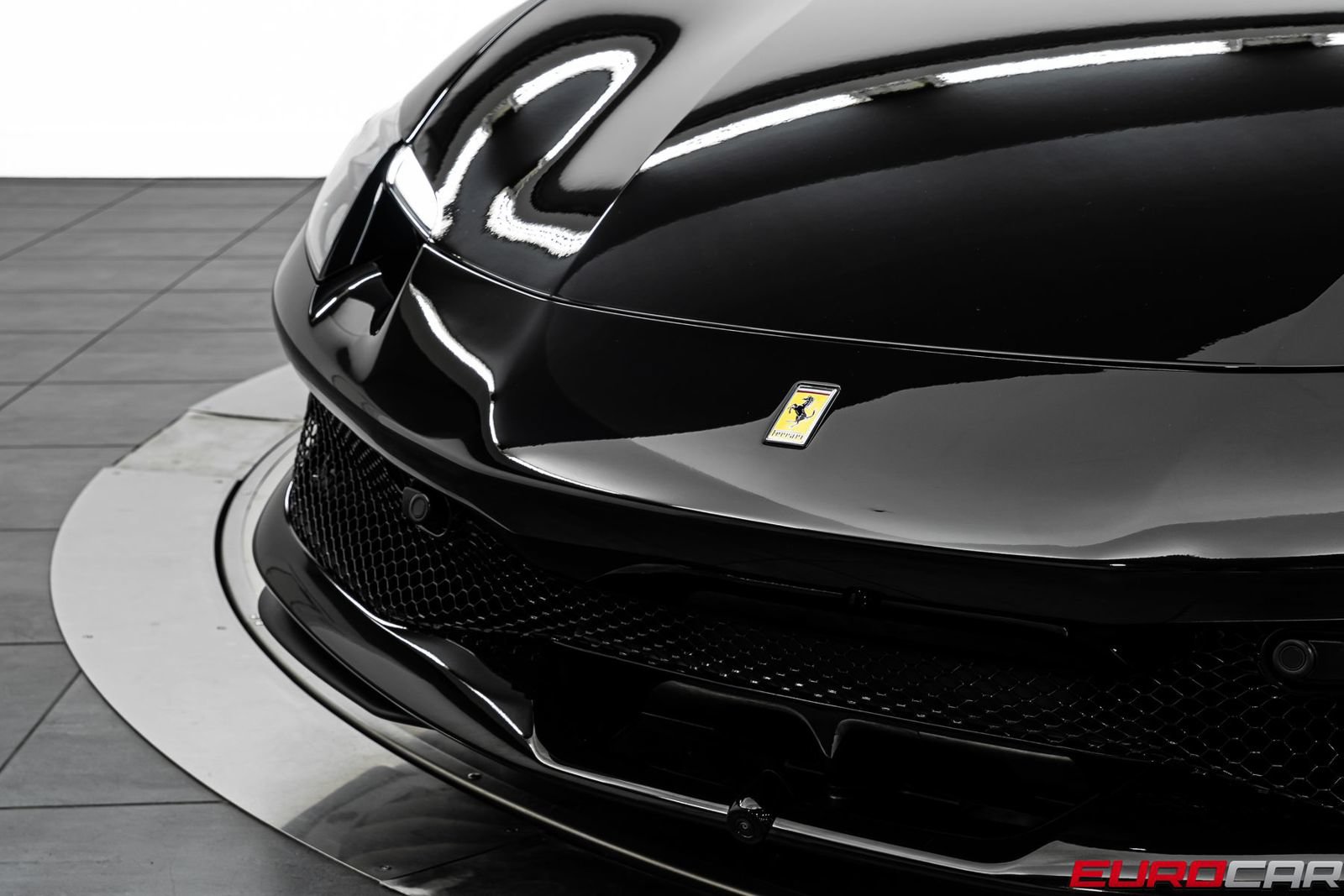 Used 2025 Ferrari 296 GTS RWD image 14