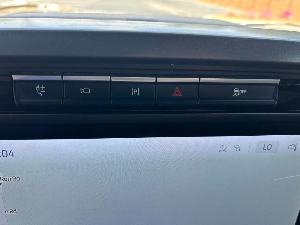 Used 2024 Ford F150 Lariat w/ Bed Utility Package image 36