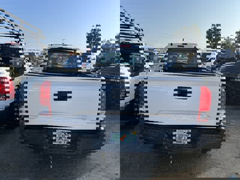 Used 2017 Toyota Tacoma SR image 19