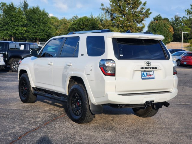 Used 2023 Toyota 4Runner SR5 Premium w/ Moonroof Package AWD/4WD image 7