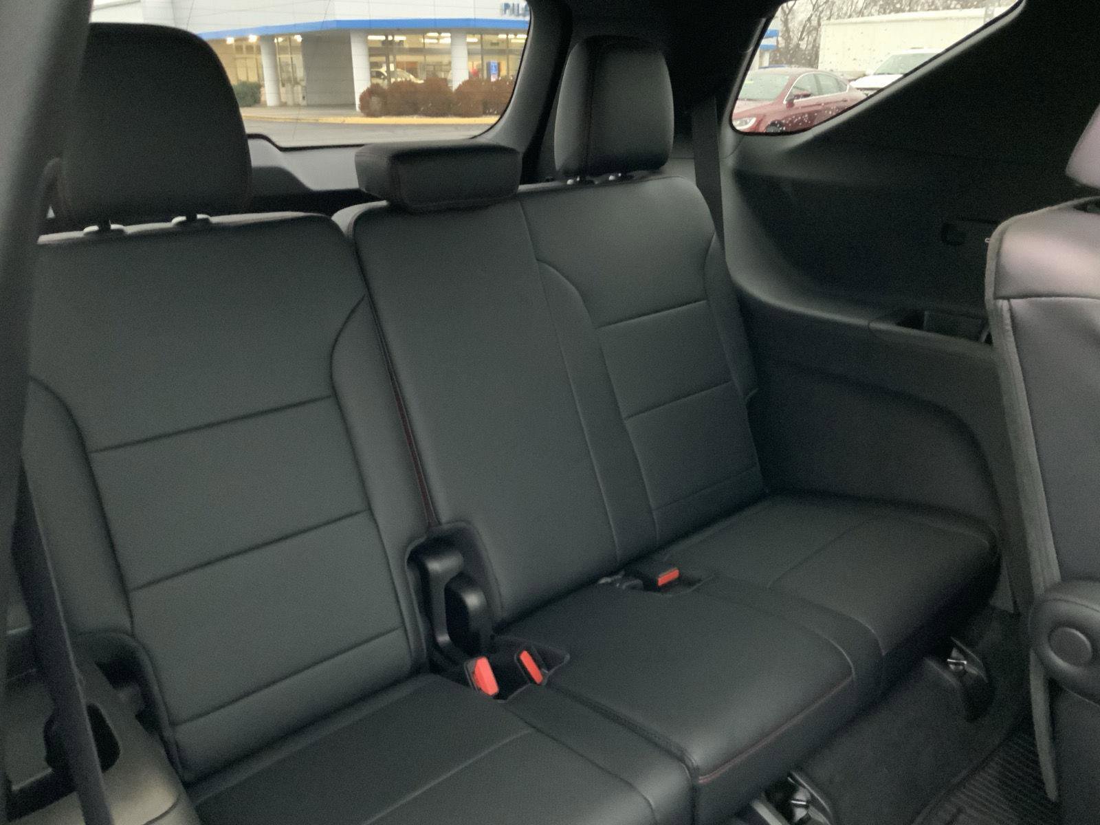 New 2026 Chevrolet Traverse RS w/ LPO, Floor Liner Package image 64