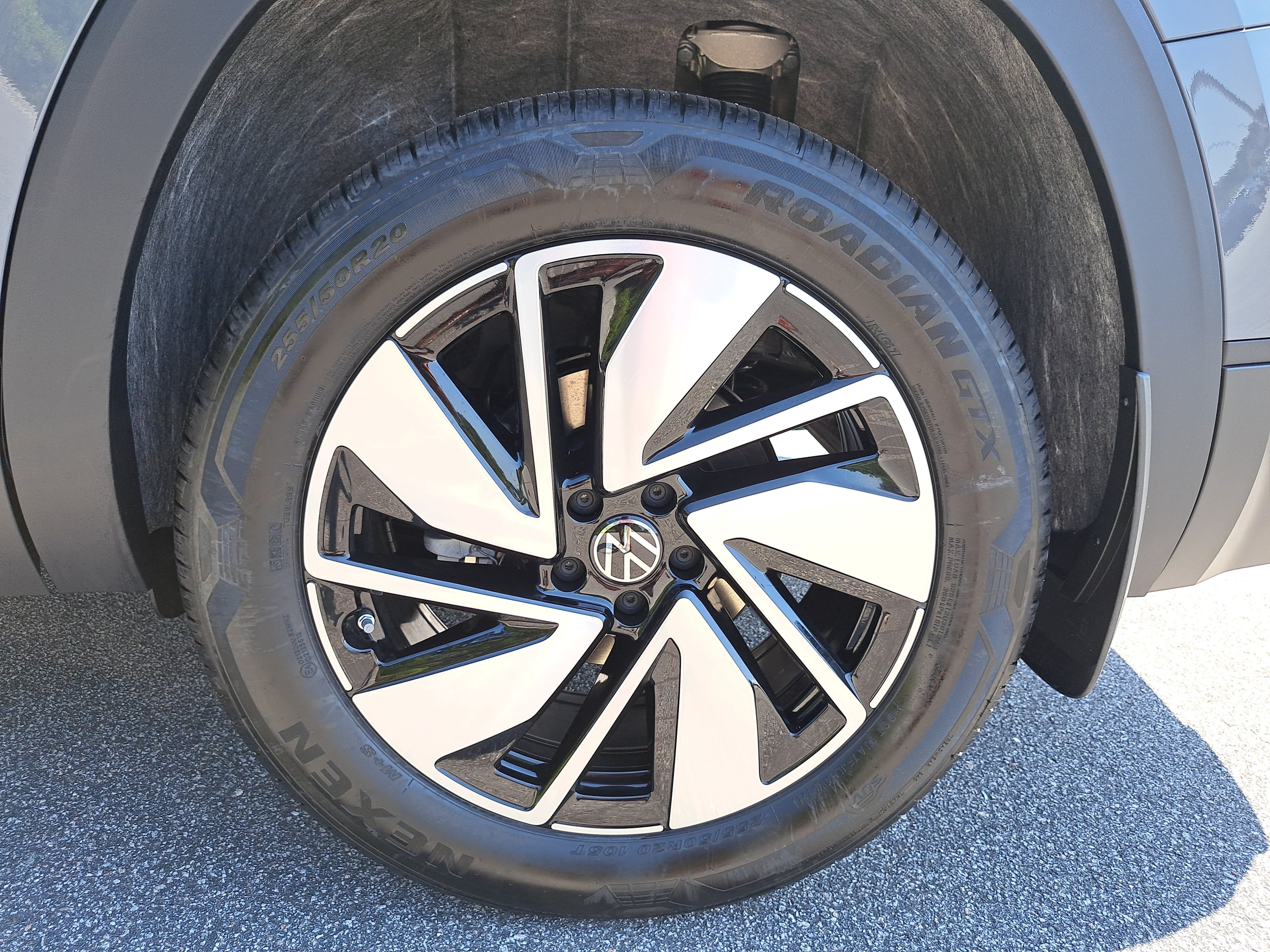 New 2026 Volkswagen Atlas SE FWD image 33