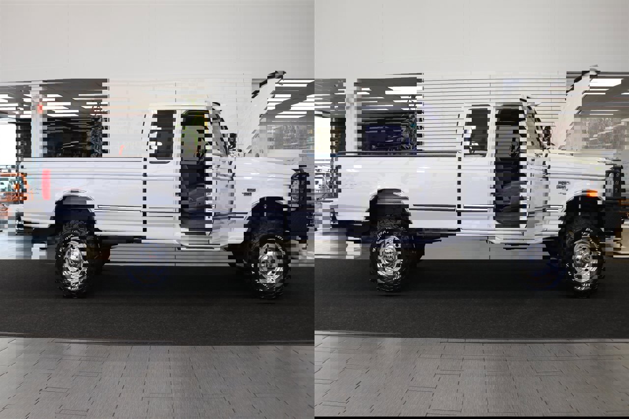 Used 1997 Ford F250 XLT image 11