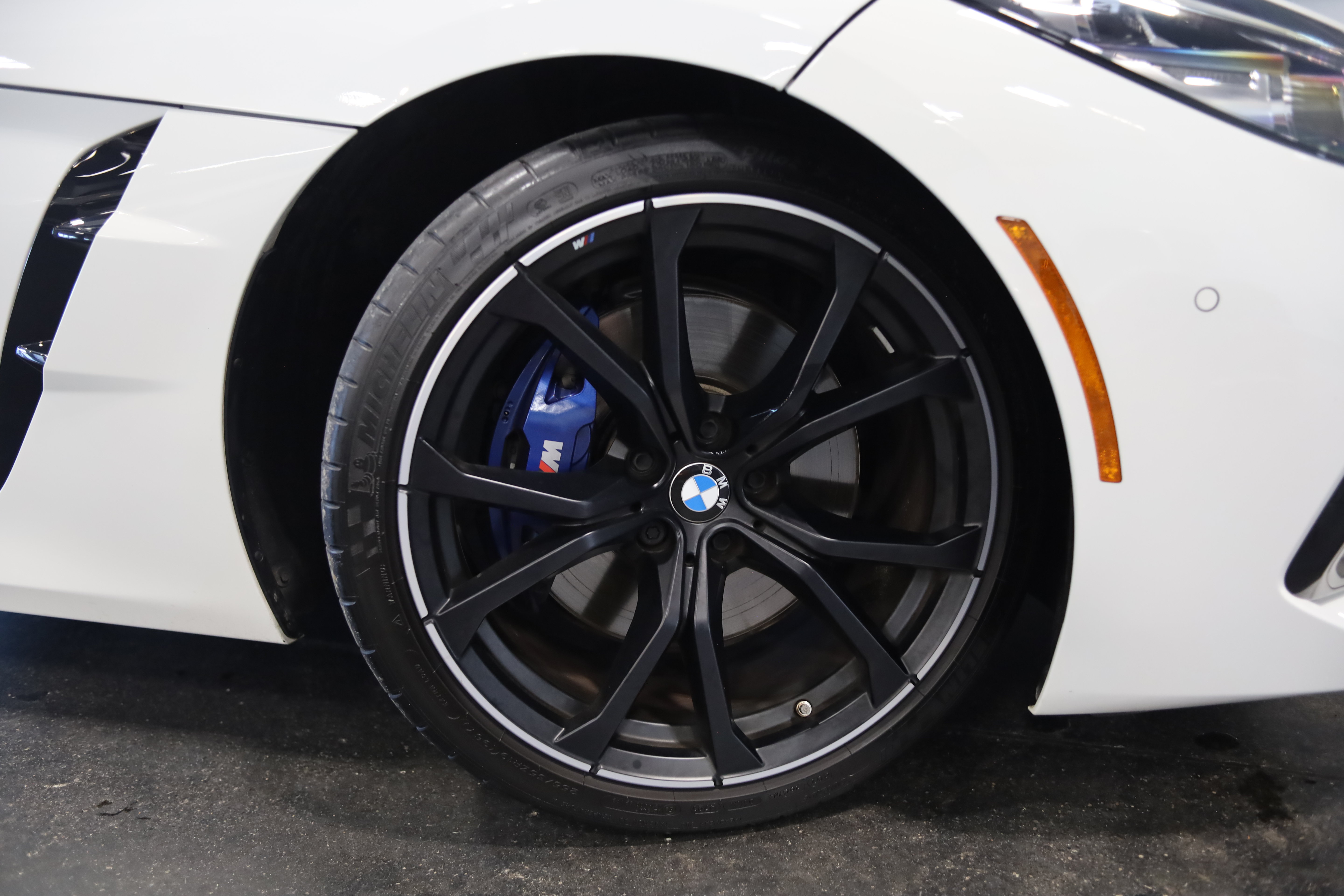 Used 2024 BMW Z4 M40i w/ Premium Package RWD image 10