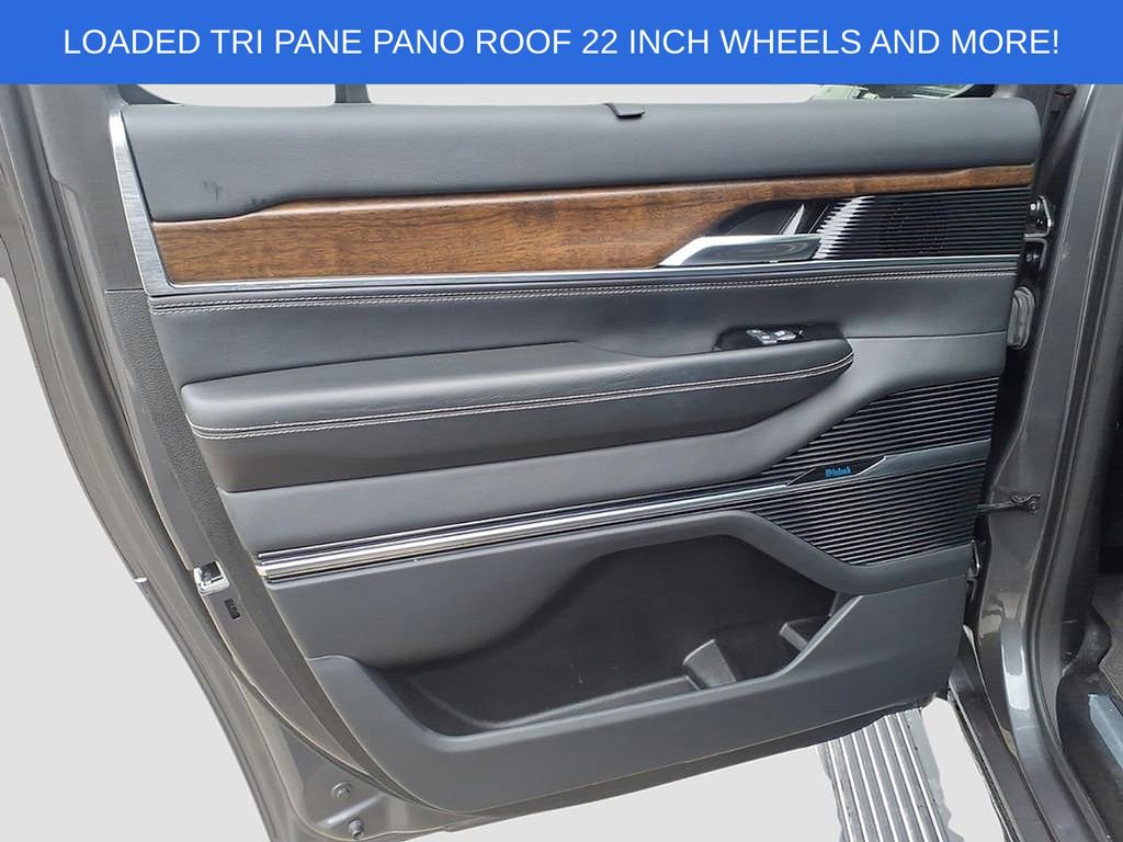 Used 2023 Jeep Grand Wagoneer L Series II image 17