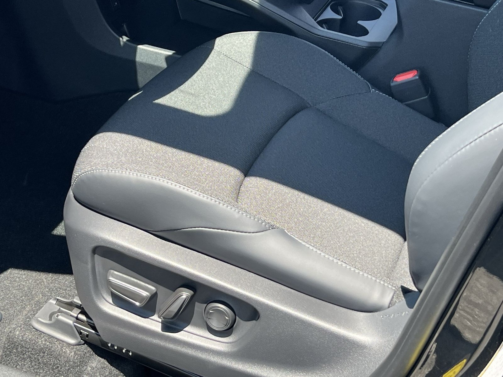 New 2026 Toyota C-HR AWD/4WD image 8