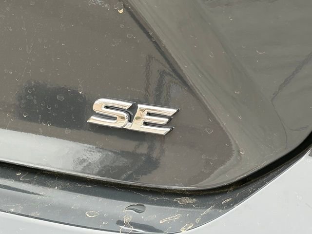 Used 2025 Toyota Camry SE image 7